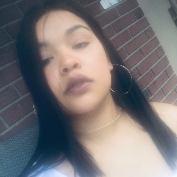 Profile Picture of Ingris Rodriguez (@ingrisr174) on Poshmark