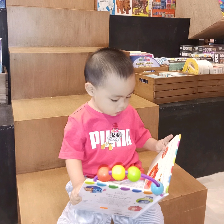 Profile Picture of James Banzon (@james.banzon) on Tiktok