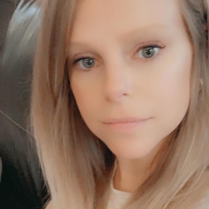 Profile Picture of Rachel Robbins (@@rachlucas1) on Tiktok