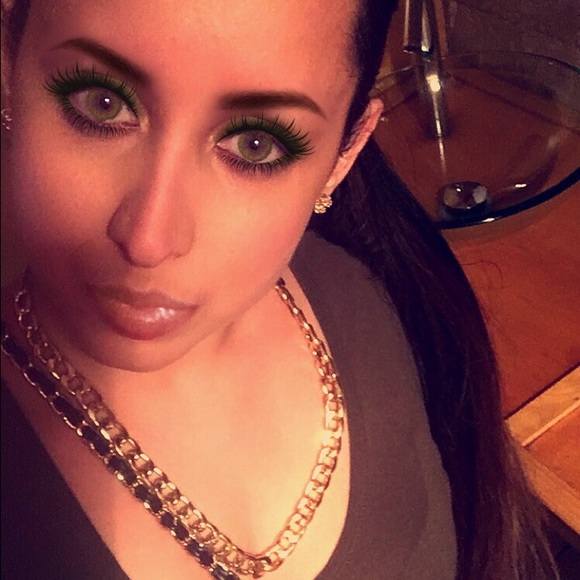 Profile Picture of Adeline Rodriguez (@adeline22) on Poshmark