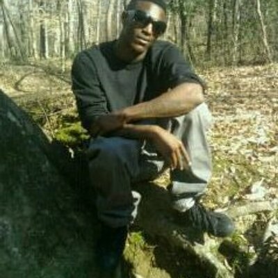 Carlos Robertson - Twitter Profile Picture of Carlos Robertson (@lolobadazz974) on Twitter