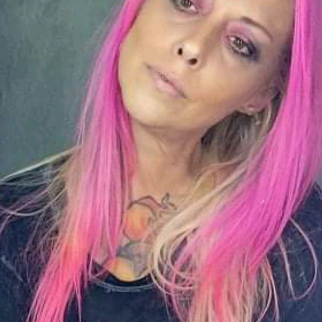 Profile Picture of Janelle Holmgren709 (@janelleholmgren70) on Tiktok