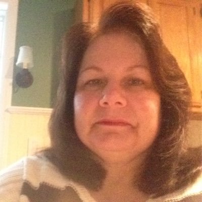 Profile Picture of Lisa Swasey (@LisaSwaz) on Twitter