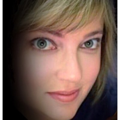 Profile Picture of Melanie M Clifton (@melcarmin) on Twitter