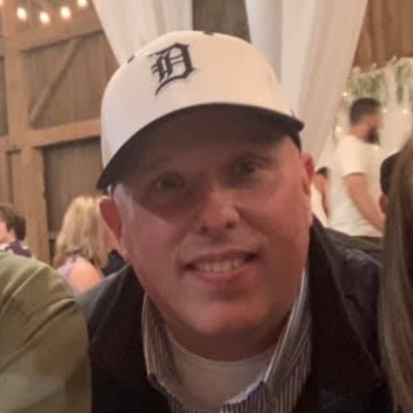 Profile Picture of Chad Highlander (@chadhighlander) on Poshmark