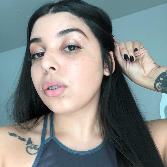 Profile Picture of Saturn Orion (@adiarzeta01) on Poshmark
