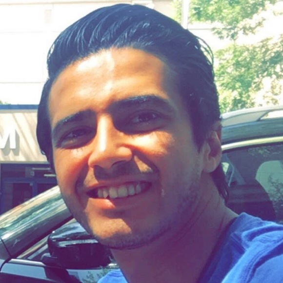 Profile Picture of Saker Alazzam (@sakeralazzam) on Poshmark