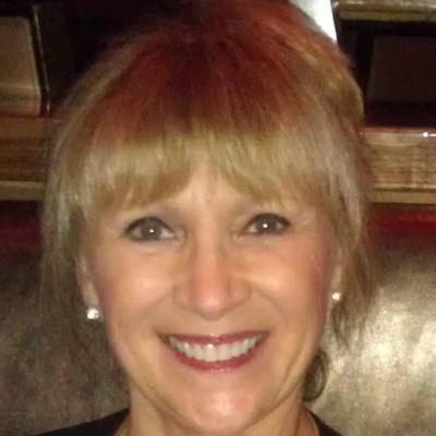 Profile Picture of June Lucas (@elecslidequeen) on Twitter