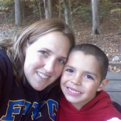 Profile Picture of Jennifer L Thayer (@JenniferThayer1) on Twitter