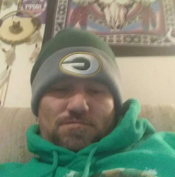 Profile Picture of Bryan Moon (@bryanmoon) on Poshmark