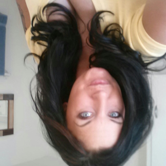 Profile Picture of Ashlee Steinheiser (@ashers123) on Poshmark