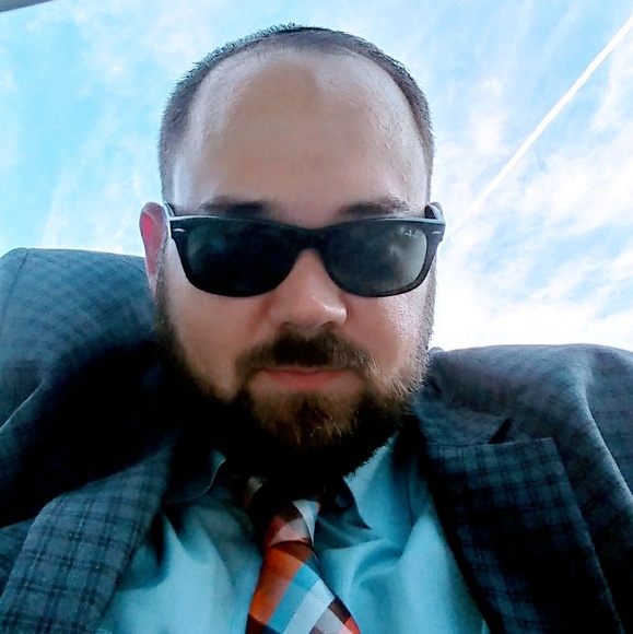 Profile Picture of Joe Novalany (@powerfulsquid) on Poshmark