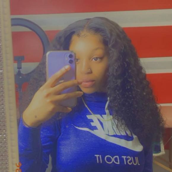 Profile Picture of Lashia Rose (@lashia14) on Poshmark