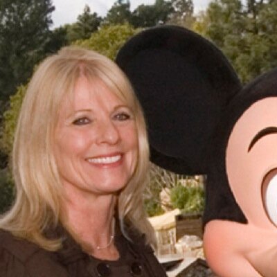 Profile Picture of Kim Irvine (@ClubKimIrvine) on Twitter