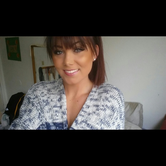 Profile Picture of Destiny Stevenson (@deststevenson) on Poshmark