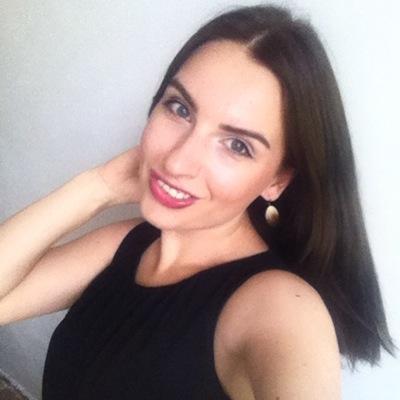 Profile Picture of Julia Novik (@jullianovik) on Twitter