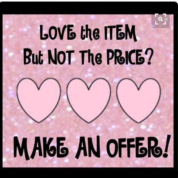 Profile Picture of Michelle Bartman (@bartmanm) on Poshmark