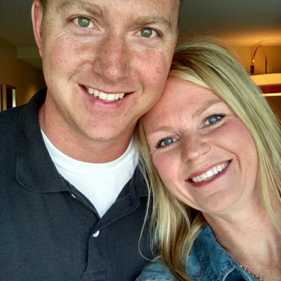 Profile Picture of Becky Estill (@bkohle) on Poshmark
