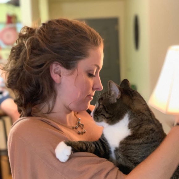 Profile Picture of Irelyn Mciver (@littleirelyn) on Poshmark