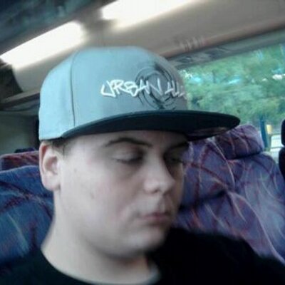 Profile Picture of Devin Erwin (@Aplombonen) on Twitter