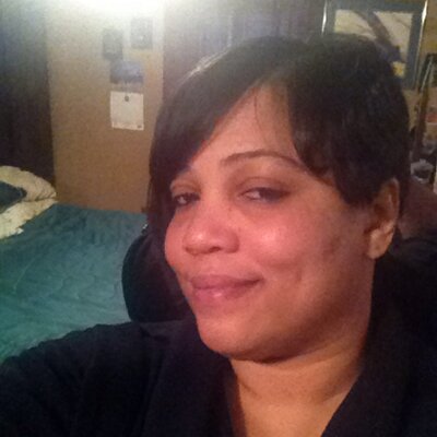 Profile Picture of Terri Conner (@Theredbone1) on Twitter