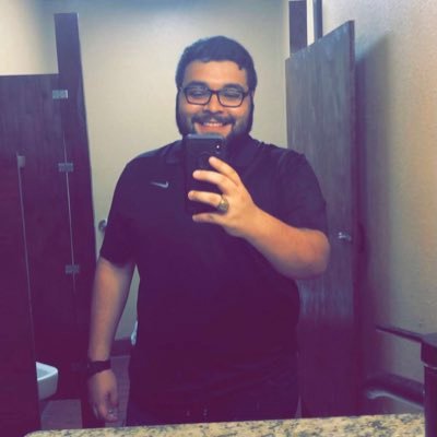 Profile Picture of Eric Espinoza (@eespinoza2015) on Twitter