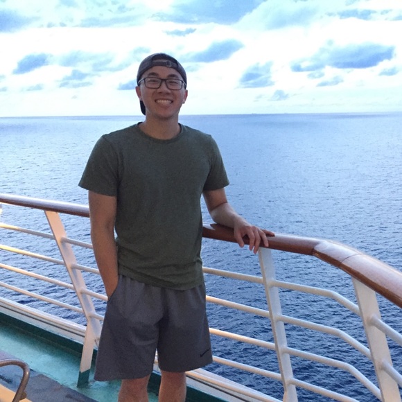 Profile Picture of Joey Owyeong (@joey_o481) on Poshmark