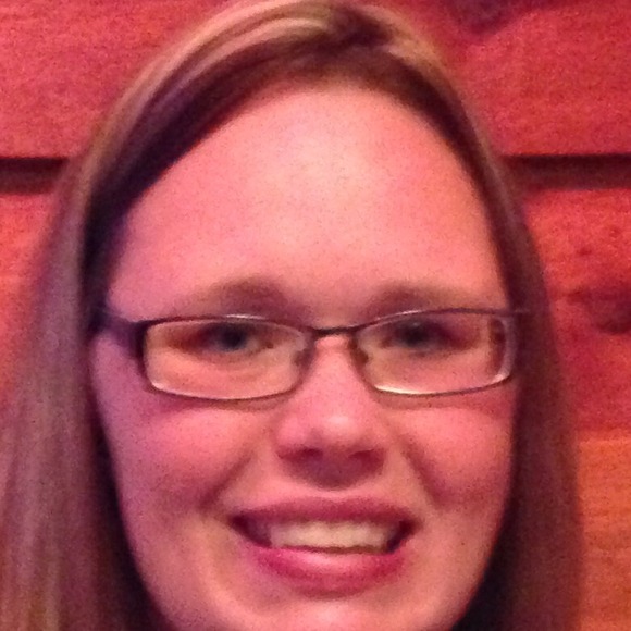 Profile Picture of Alyssa Campbell (@campbell05) on Poshmark