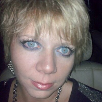 Profile Picture of Nikki Acker (@nacker25) on Twitter