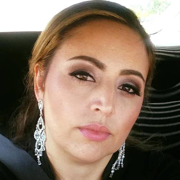 Profile Picture of Maria Silva (@lovejas_vince) on Poshmark