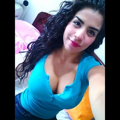 Profile Picture of Julia G (@juliagarnica) on Twitter