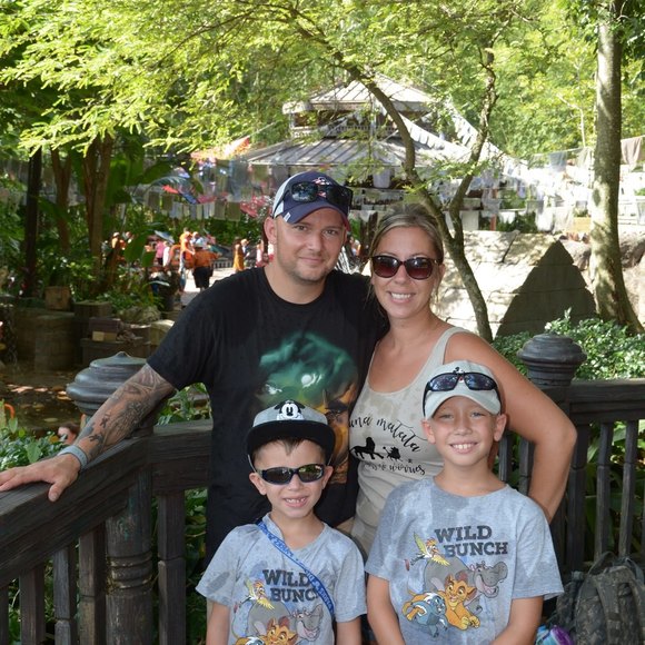 Profile Picture of Jaclyn Karnuth (@jaclynkarnuth) on Poshmark