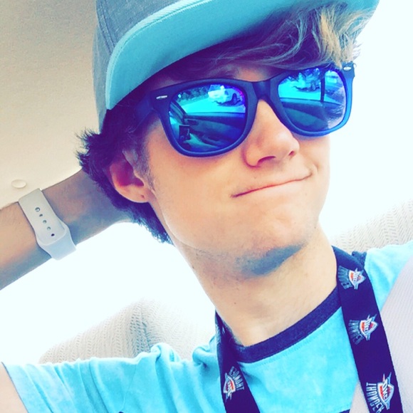 Micah Frerer - Poshmark Profile Picture of Micah Frerer (@mfrerer) on Poshmark