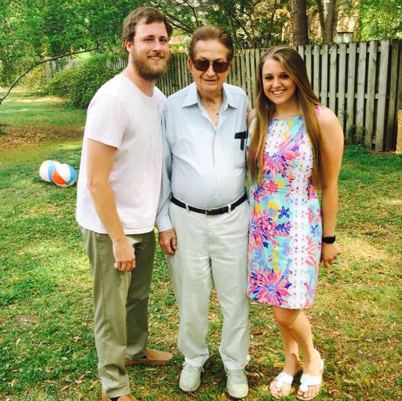 Profile Picture of Seth Felkel (@rastarafa12) on Poshmark