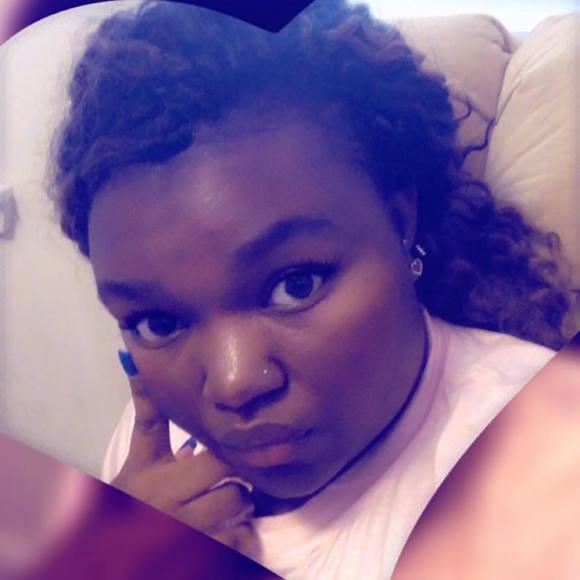 Profile Picture of Jasmine Mack (@jazzykake) on Poshmark