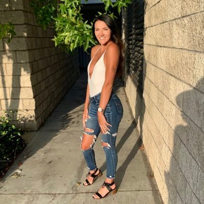 Profile Picture of Amanda Reid (@amanduhhreid) on Twitter