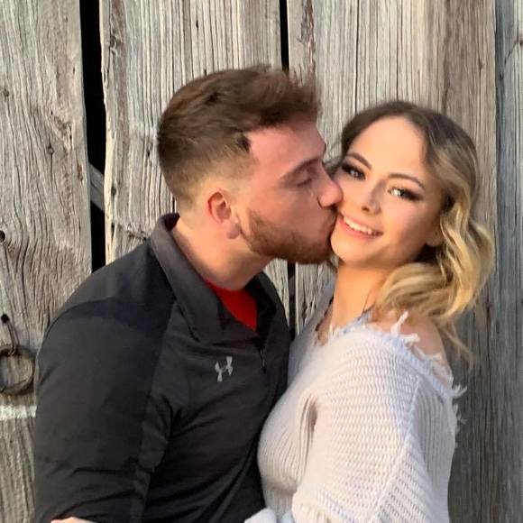 Profile Picture of Franky Jaworski (@fckin_fraunk) on Poshmark