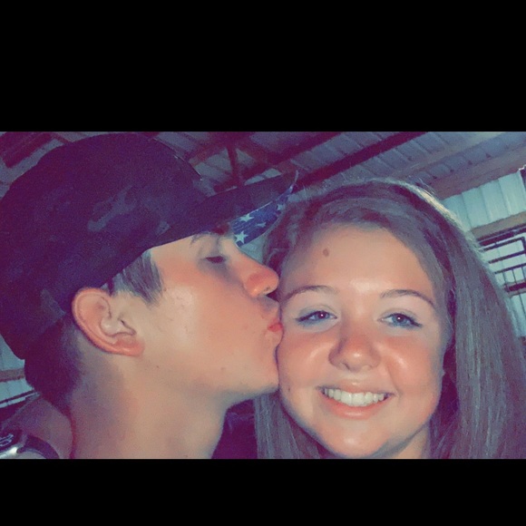 Profile Picture of Jordan Decker (@rjdecker04) on Poshmark