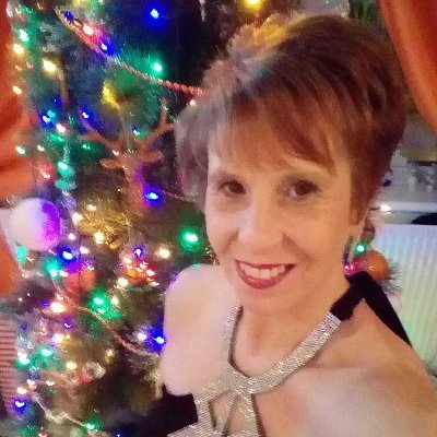 Profile Picture of Theresa Elkins (@theresa58525525) on Twitter