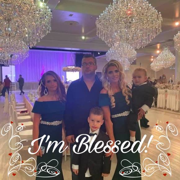 Profile Picture of Danielle Conkright (@daniconk) on Poshmark