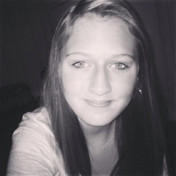 Profile Picture of Lacey Harrell (@laceyharrell) on Poshmark