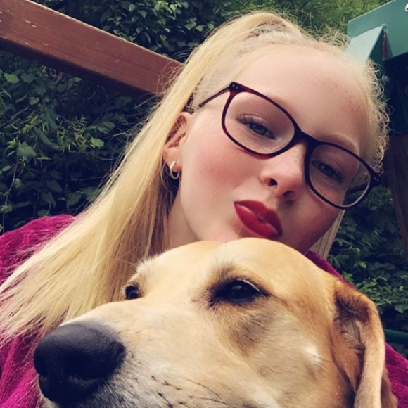 Profile Picture of Jaclynn Robinson (@jaclynnrobinson) on Poshmark