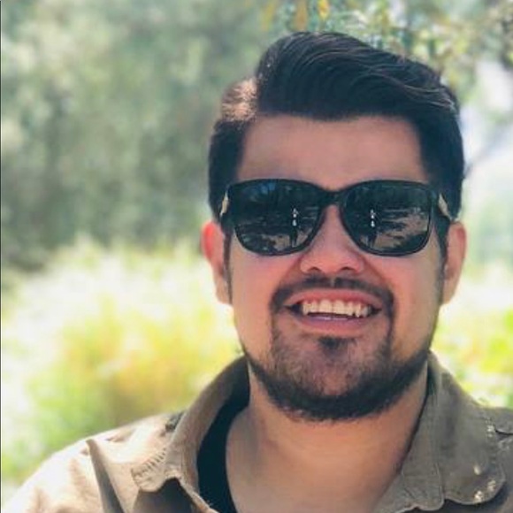 Profile Picture of Daniel Paredes (@netoparedez) on Poshmark