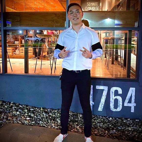 Profile Picture of James Chang (@james91055) on Poshmark