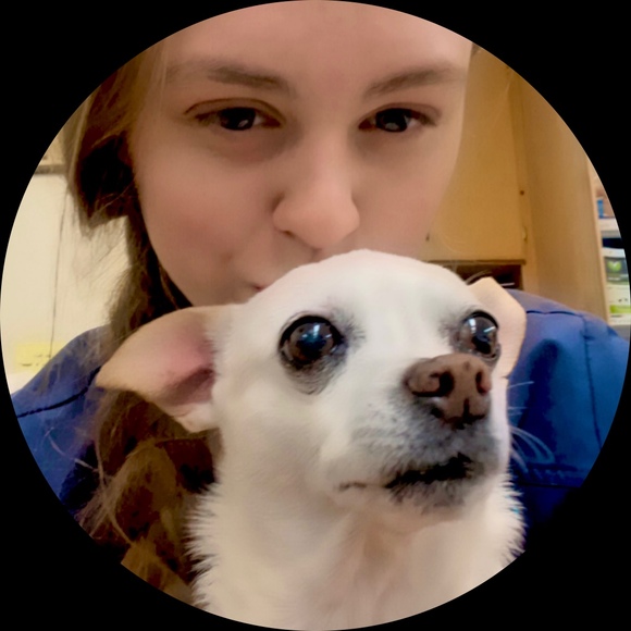 Profile Picture of Megan Glowski (@megpolski23) on Poshmark