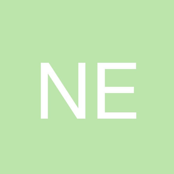 Profile Picture of Noella Emard (@ncemard) on Poshmark