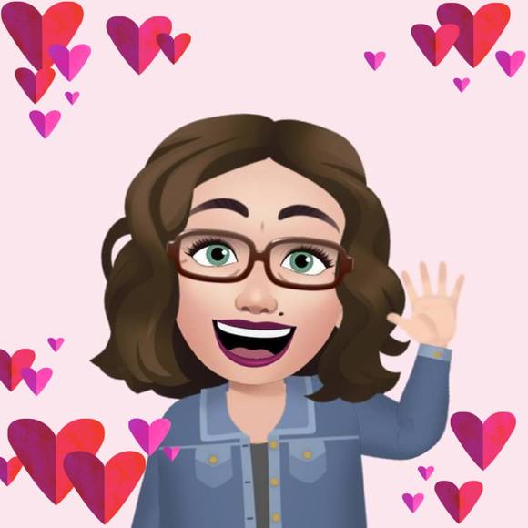 Profile Picture of Jennifer Repeta (@jenniferrepeta) on Poshmark