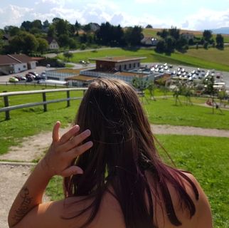 Alicia Simon - Facebook Profile Picture of Alicia Simon (@alicia.simon.12327608) on Facebook