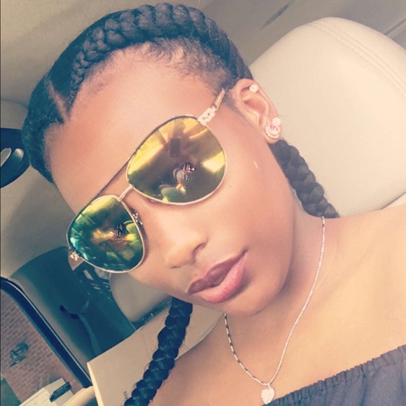 Profile Picture of Kayla Nimons (@kaylaamac_) on Poshmark