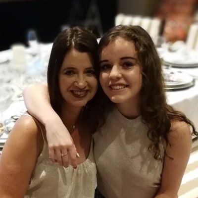 Profile Picture of Karen Brooke (@KarenBrooke_) on Twitter